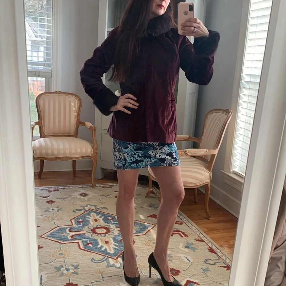 TAHARI Designer Velvet Genuine Fur coat jacket wine red purple M 8 $450 - Picture 3 of 12